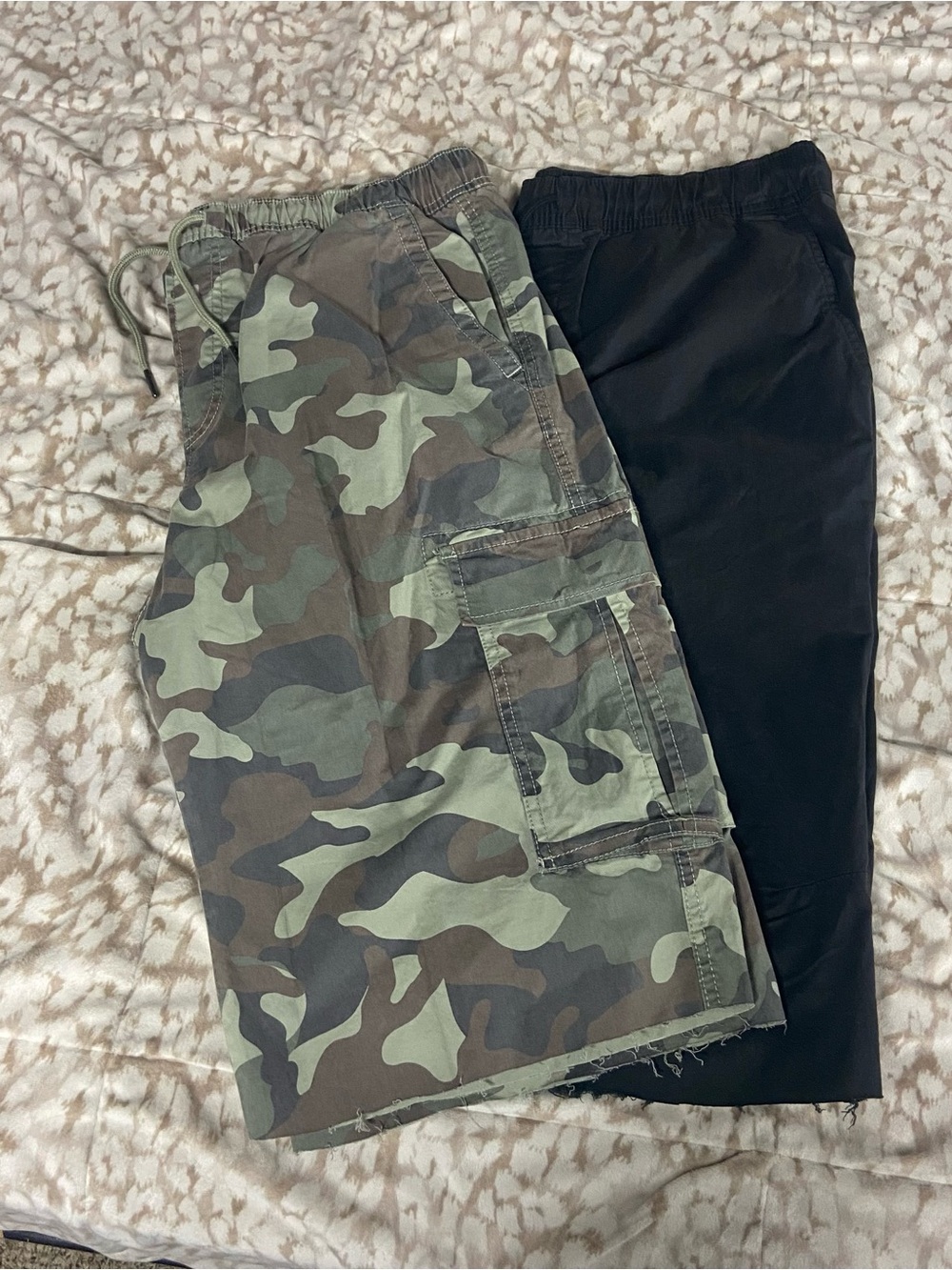 No Boundaries Olive Green Utility Shorts